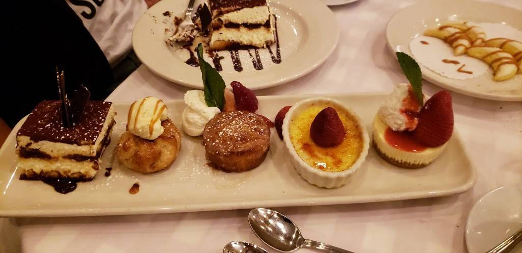 Maggianos Little Italy | restaurant | 2089 W Big Beaver Rd, Troy, MI 48084, USA | 2482051060 OR +1 248-205-1060