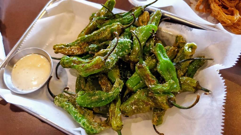 Cluck -N- Mooh | restaurant | 3894 Old Due W Rd NW Suite 280, Marietta, GA 30064, USA | 6784016487 OR +1 678-401-6487