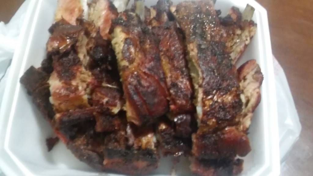 Pit Stop Southern BBQ | restaurant | 3665 FL-580, Oldsmar, FL 34677, USA | 8136799555 OR +1 813-679-9555