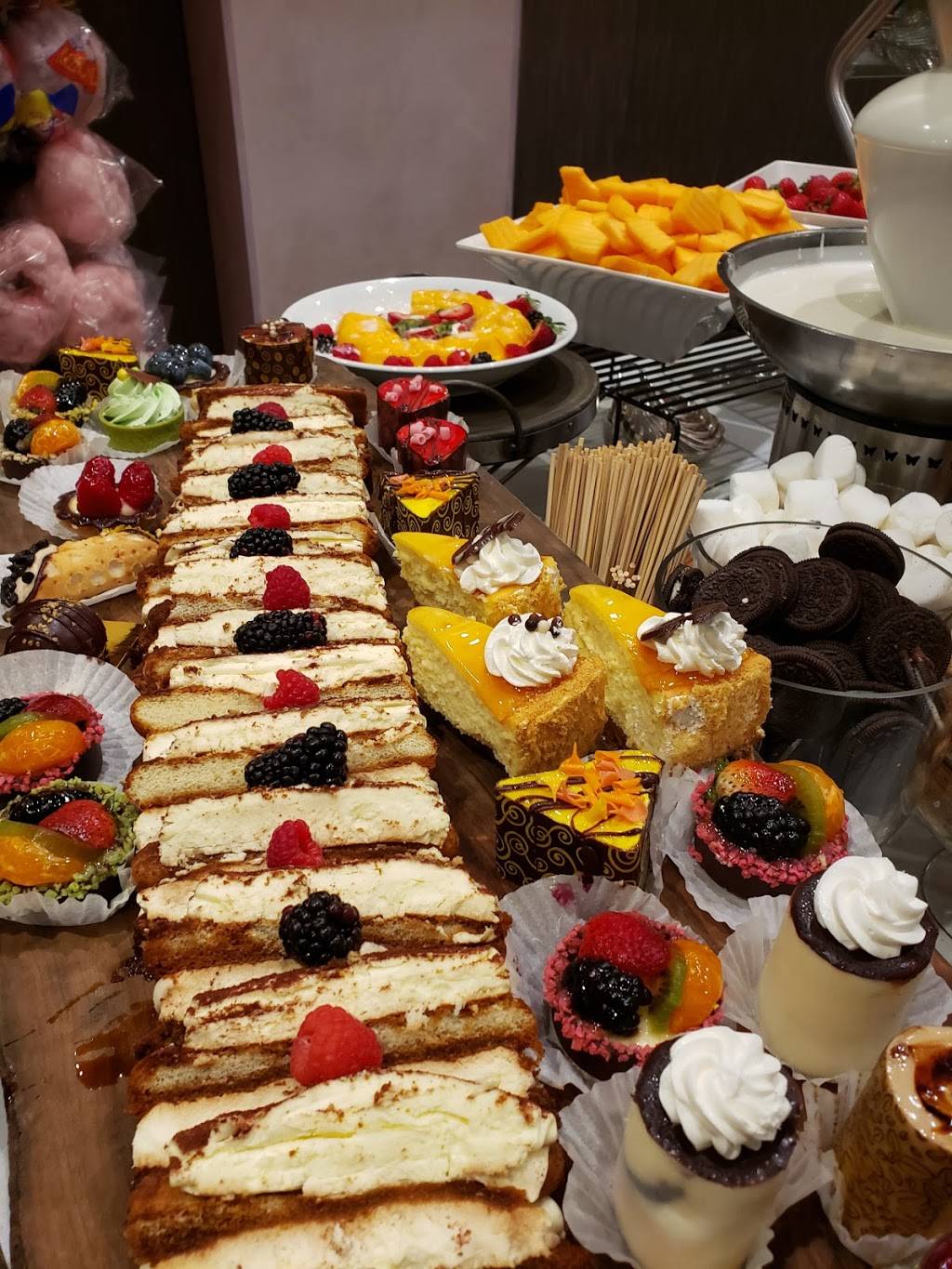 Cafe Sierra | cafe | 555 Universal Hollywood Dr, Universal City, CA 91608, USA | 8185092030 OR +1 818-509-2030