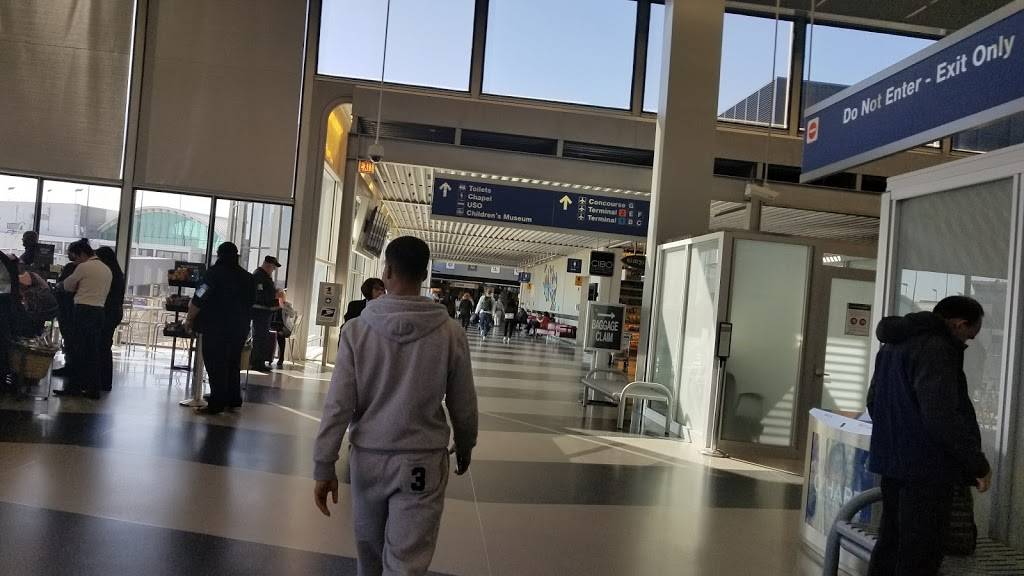 Subway Restaurants | restaurant | 10000 W OHare Ave, Chicago, IL 60666, USA | 7734629942 OR +1 773-462-9942