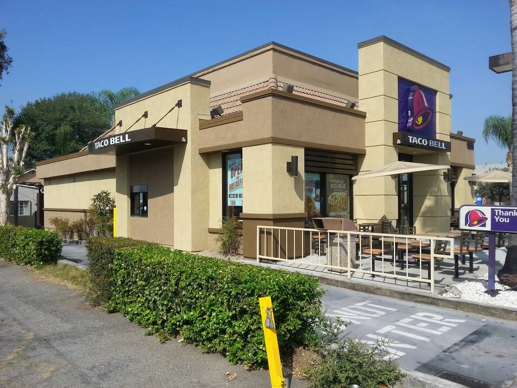 Taco Bell | meal takeaway | 1850 W Glenoaks Blvd, Glendale, CA 91201, USA | 5135255141 OR +1 513-525-5141