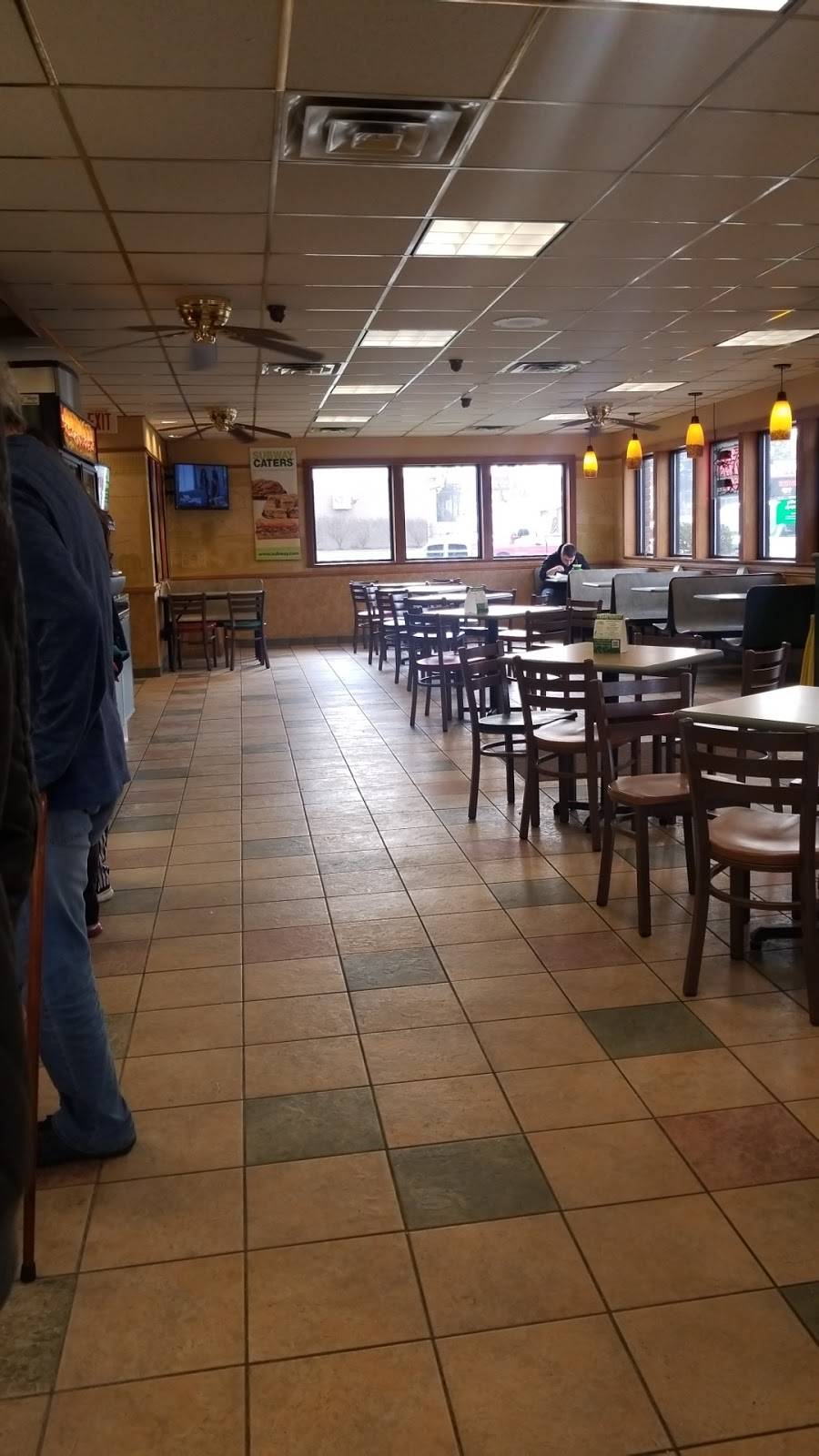 Subway | restaurant | 5105 Manchester Rd, Akron, OH 44319, USA | 3306457849 OR +1 330-645-7849
