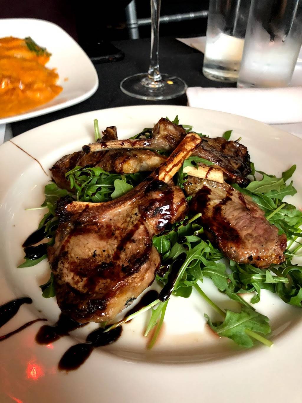 Mazzo Mozzarella & Wine Bar | restaurant | 32 Newtown Rd, Danbury, CT 06810, USA | 2036287188 OR +1 203-628-7188