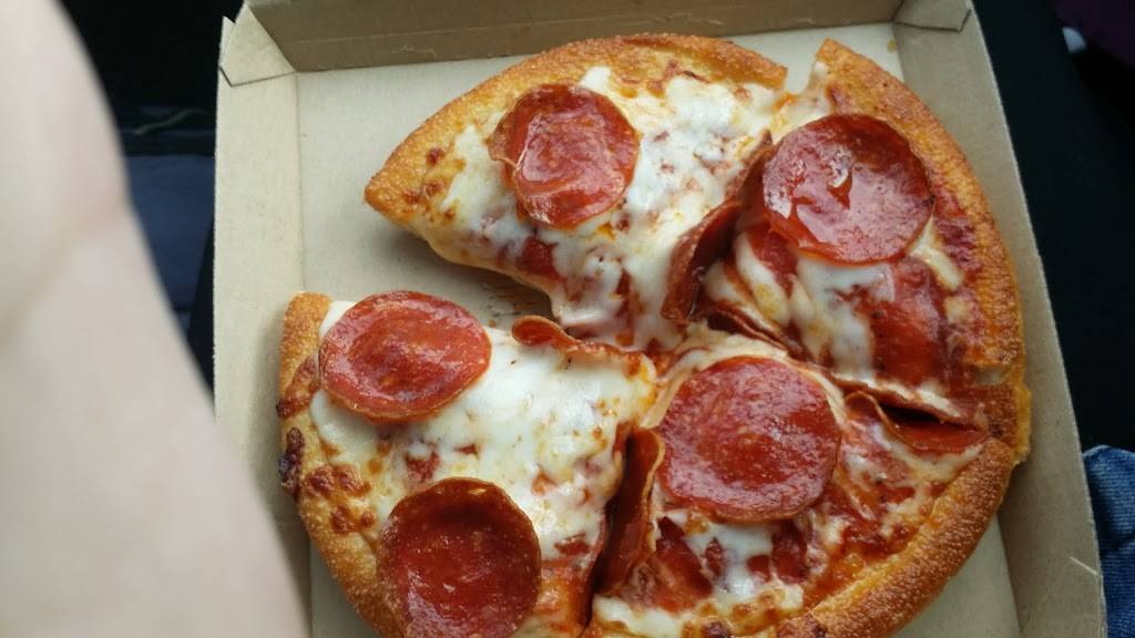 Pizza Hut | restaurant | 5917 South St, Lakewood, CA 90713, USA | 5628666611 OR +1 562-866-6611