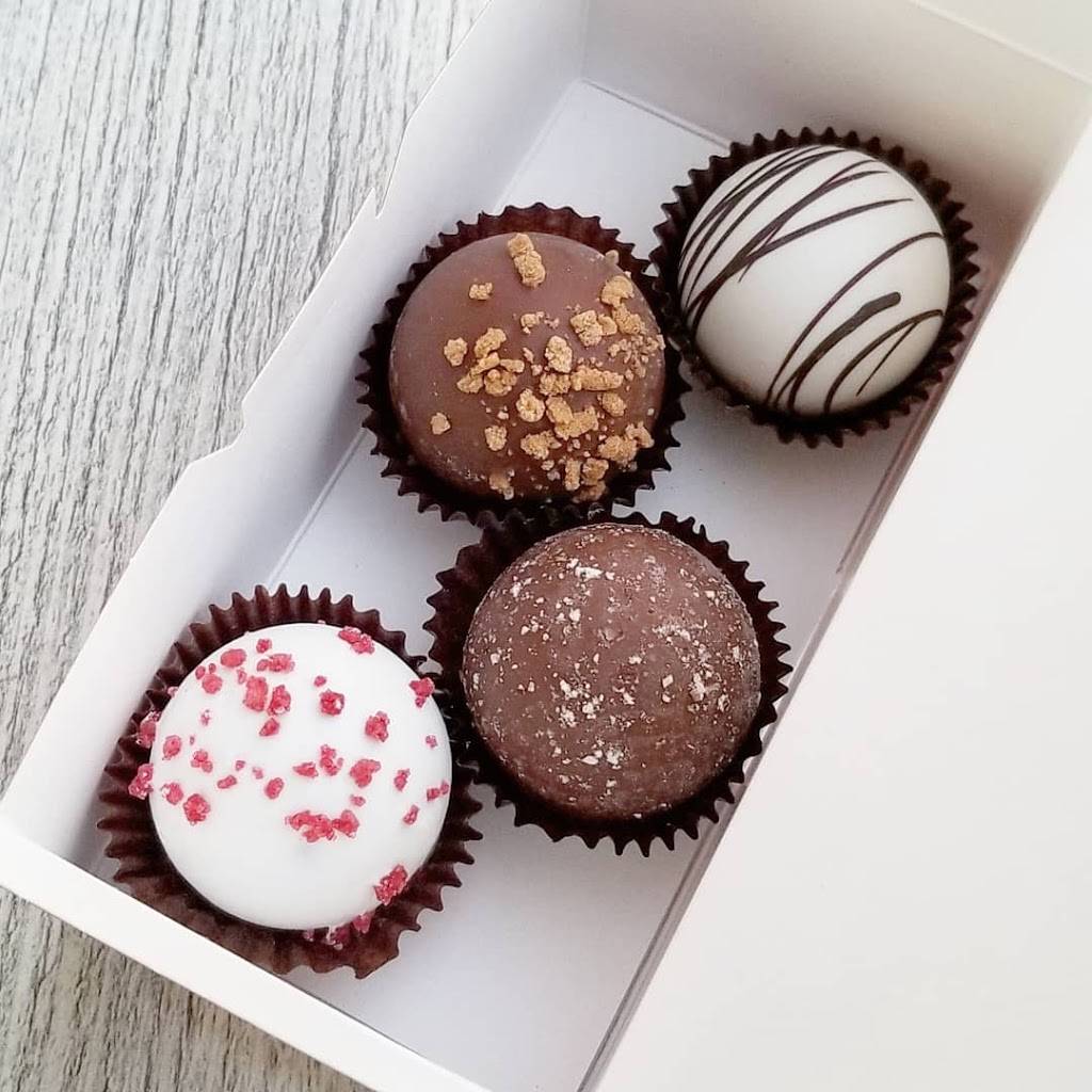 Rocky Mountain Chocolate Factory | restaurant | 1877 E Williams Field Rd STE 105, Gilbert, AZ 85295, USA | 4803076990 OR +1 480-307-6990