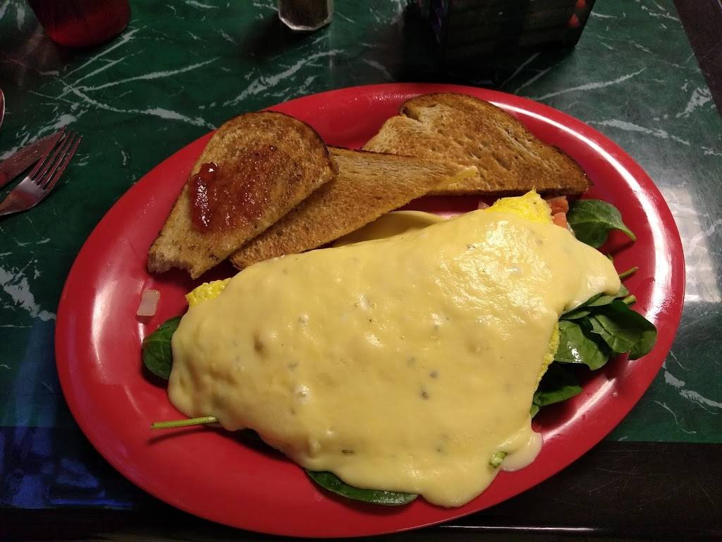 Red Tomato | restaurant | 149 Bristie St, Portland, MI 48875, USA | 5176474139 OR +1 517-647-4139