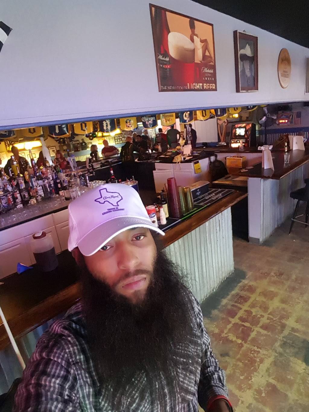 Dallasite Billiards | cafe | 4822 Bryan St, Dallas, TX 75204, USA | 2148263670 OR +1 214-826-3670