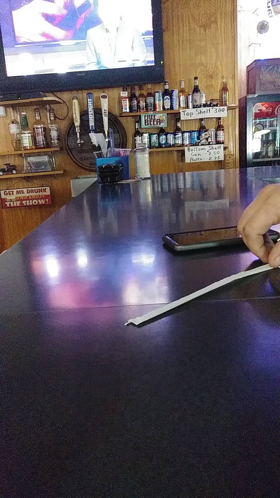 K-Bar Restaurant | restaurant | 105 S Elm St, Emma, MO 65327, USA | 6604639818 OR +1 660-463-9818