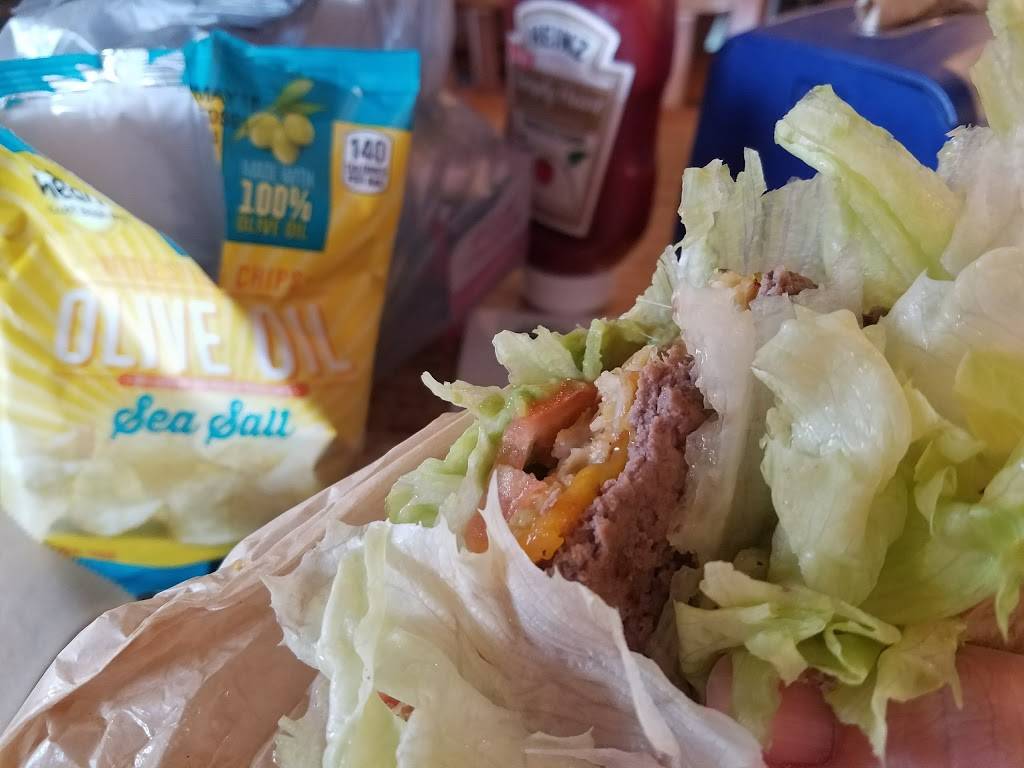 Elevation Burger | restaurant | 9518 Main St, Fairfax, VA 22031, USA | 7034262017 OR +1 703-426-2017