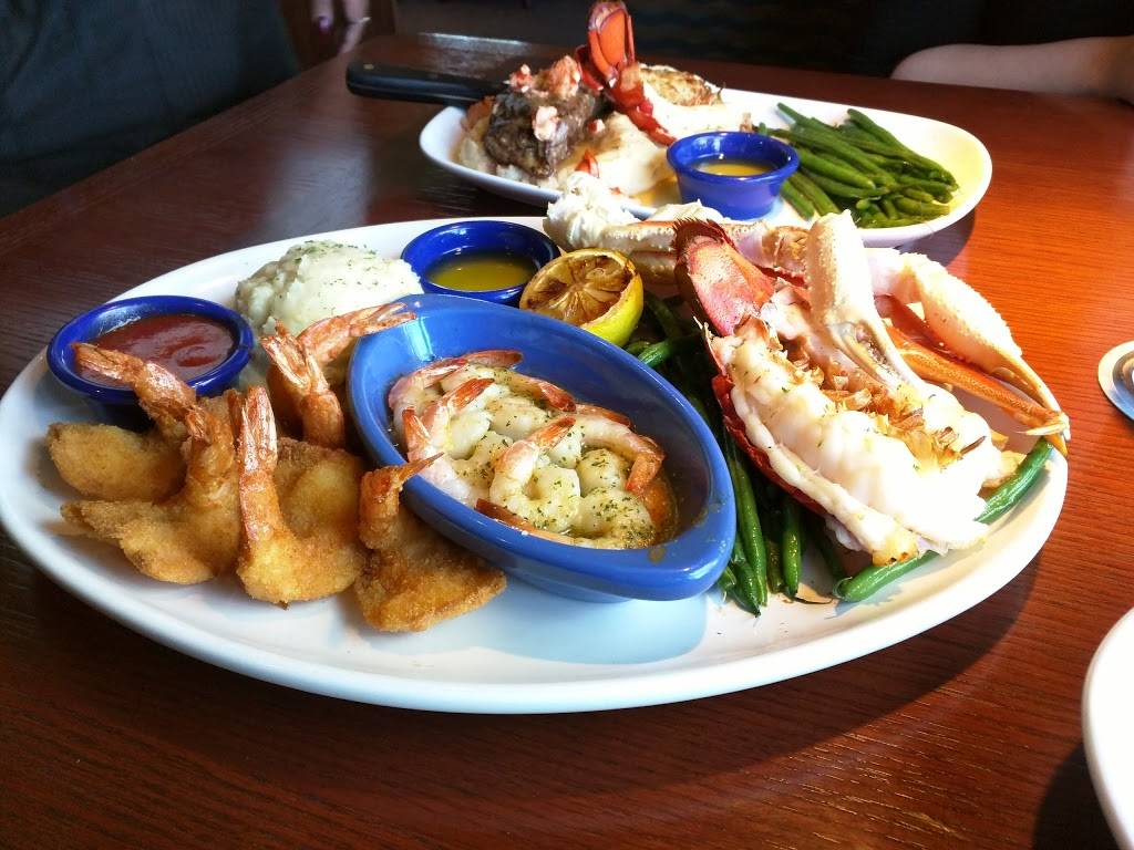 Red Lobster | restaurant | 1805 Walnut St, Cary, NC 27518, USA | 9198516806 OR +1 919-851-6806