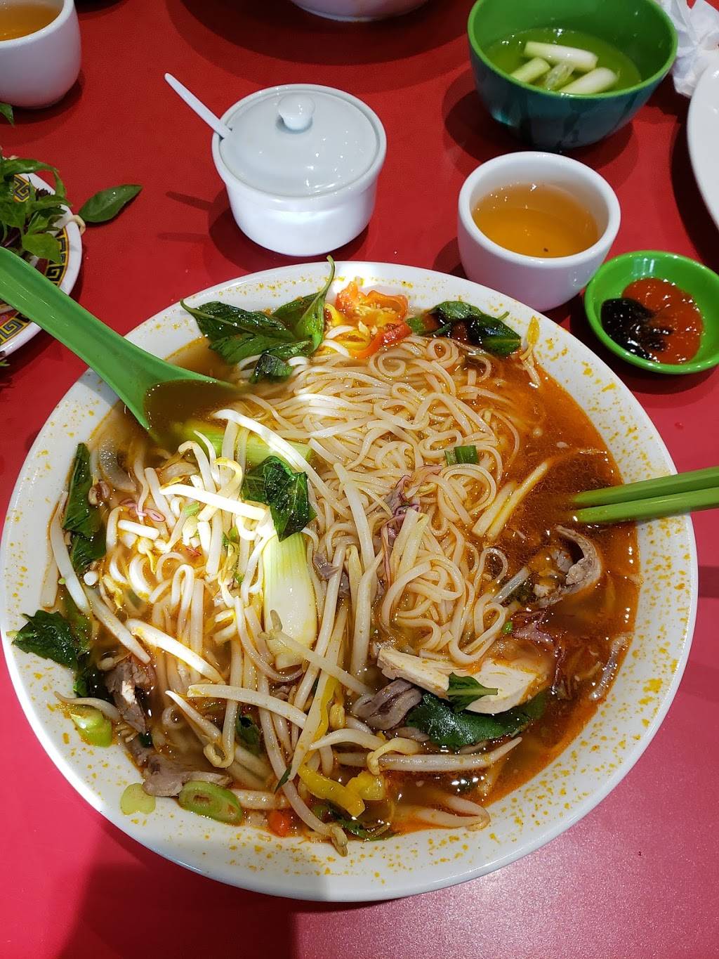 Pho Tai Bac | restaurant | 9555 Yonge St #14, Richmond Hill, ON L4C 9M5, Canada | 9052377228 OR +1 905-237-7228