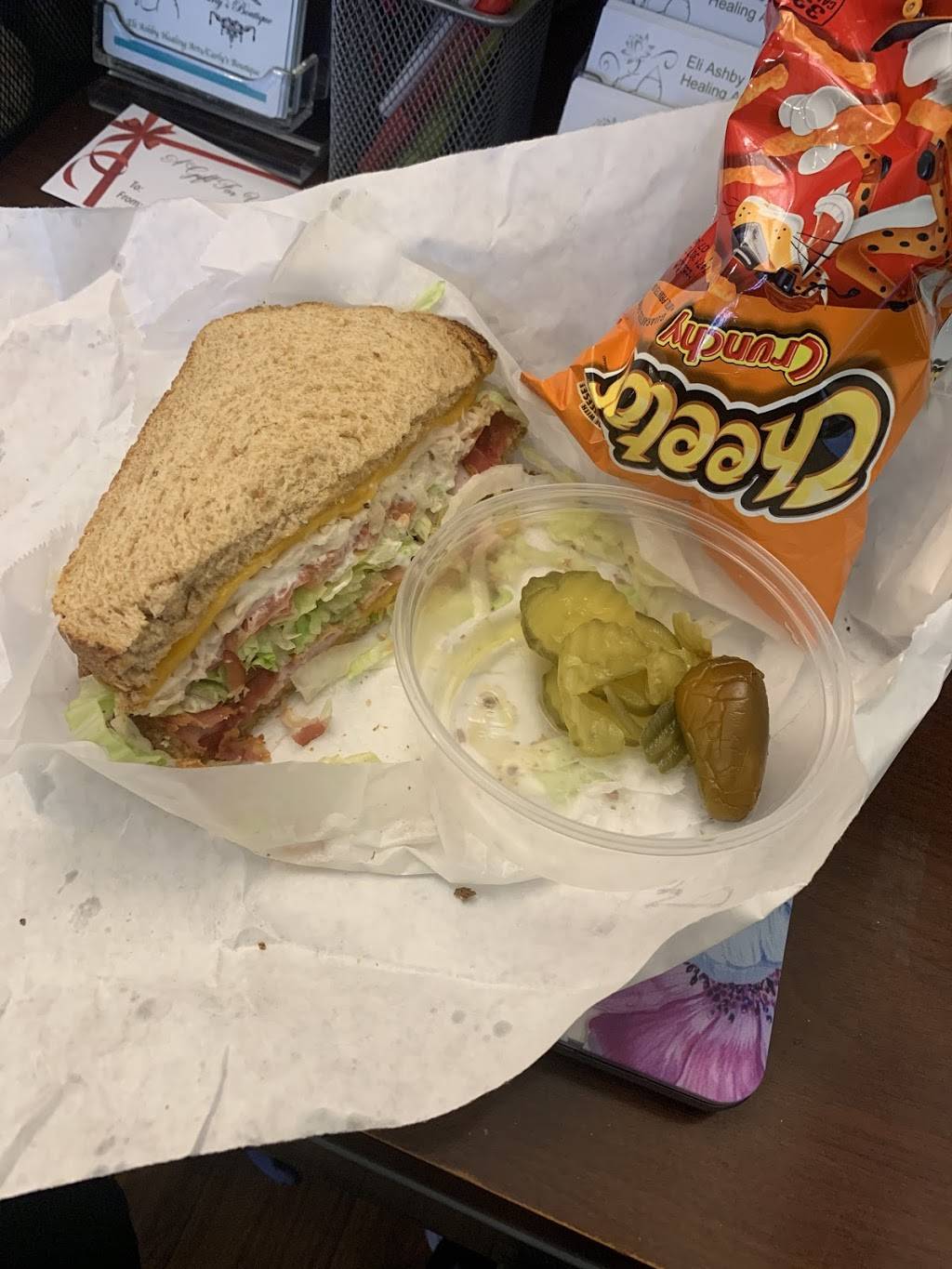 Lloyds Tasty Sandwiches | restaurant | 7512 Grandview Ave, Arvada, CO 80002, USA | 3034635804 OR +1 303-463-5804