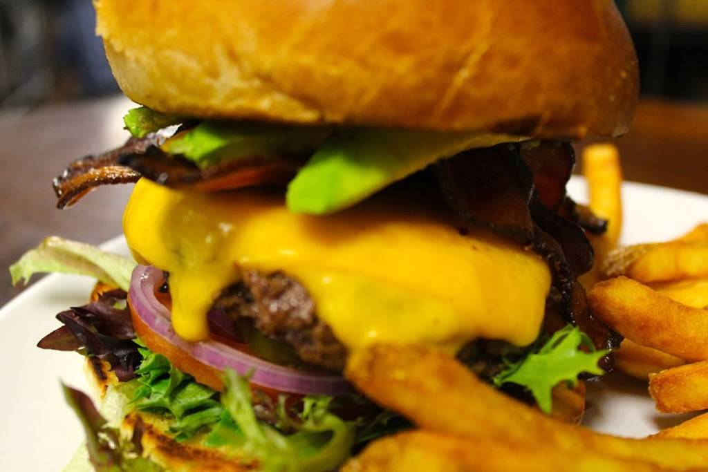 Auld Dubliner Squaw Valley | restaurant | 1850 Village South Rd #41, Olympic Valley, CA 96146, USA | 5305846041 OR +1 530-584-6041