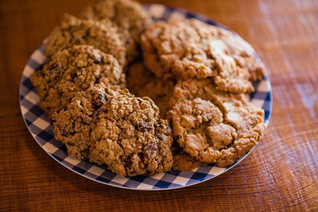 Morty and Edna’s Craft Kitchen | restaurant | 231 N Main Ave #2, Lake Placid, FL 33852, USA | 8636990600 OR +1 863-699-0600