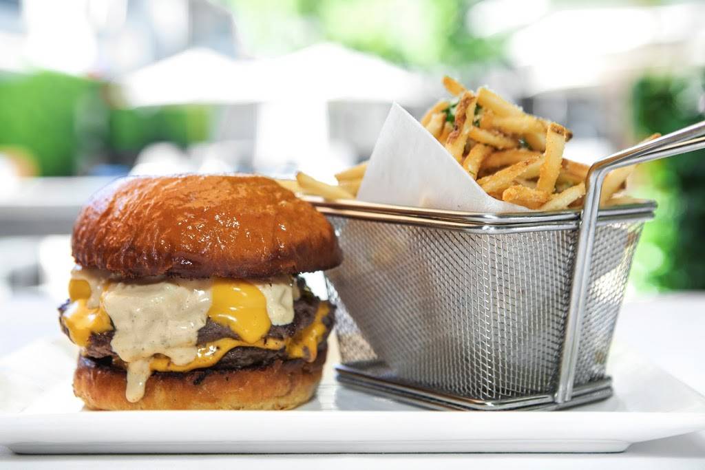 Chi Chi | restaurant | 415 S Belardo Rd, Palm Springs, CA 92262, USA | 7603183005 OR +1 760-318-3005