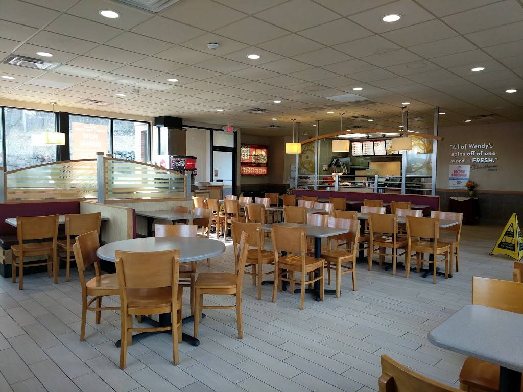 Wendys | restaurant | 359 Turnpike Rd, Southborough, MA 01772, USA | 5084601300 OR +1 508-460-1300