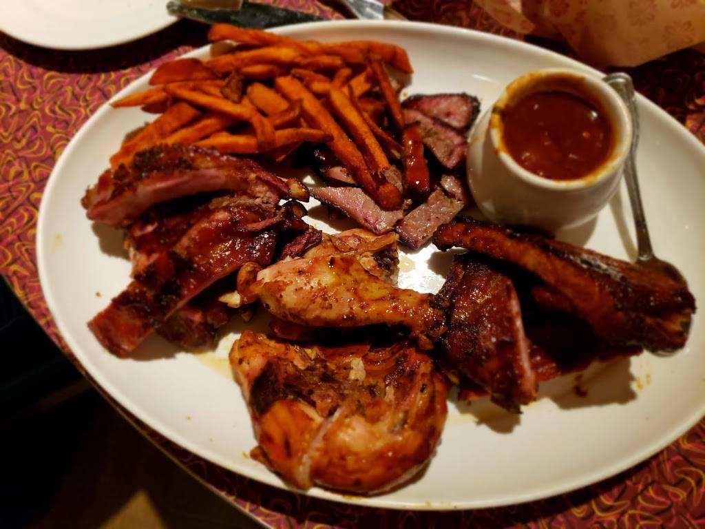 Lucilles Smokehouse Bar-B-Que | restaurant | 7202 Amador Plaza Rd, Dublin, CA 94568, USA | 9258287427 OR +1 925-828-7427