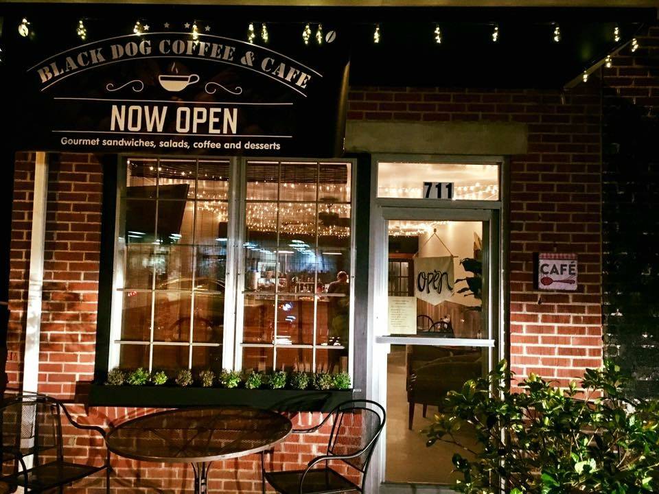 Black Dog Coffee & Cafe | restaurant | 711 Beulah Ave, Tylertown, MS 39667, USA | 6018185100 OR +1 601-818-5100