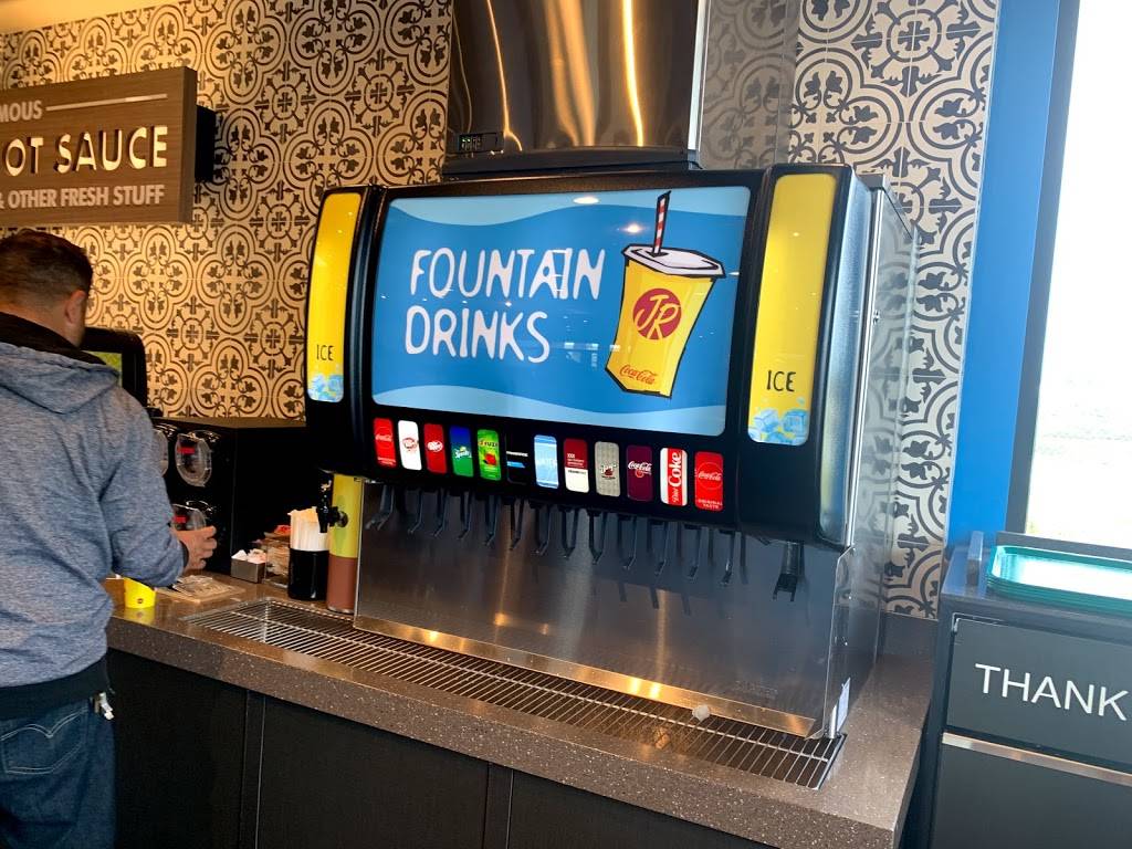 Miguels Jr | restaurant | 1240 W Renaissance Pkwy, Rialto, CA 92376, USA | 9093550500 OR +1 909-355-0500