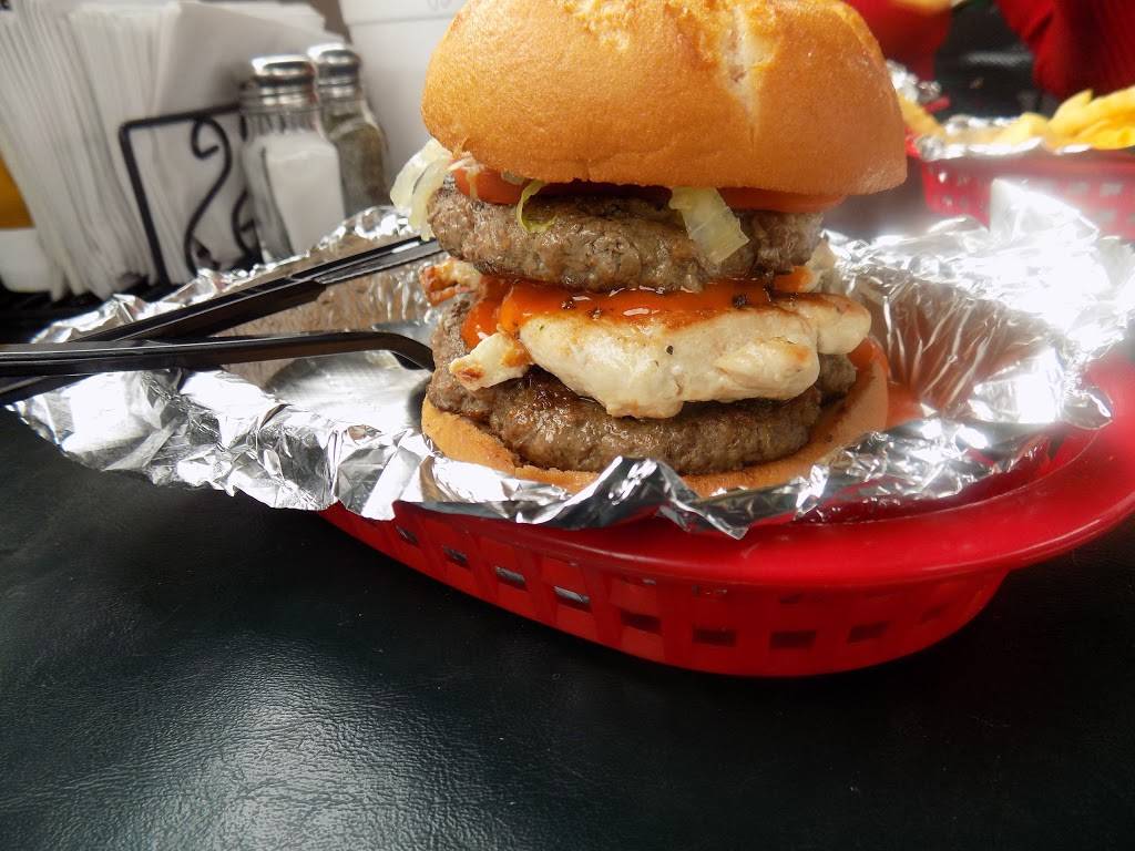 MoJoes Burger Joint | restaurant | 620 Glenwood Ave, Raleigh, NC 27603, USA | 9198326799 OR +1 919-832-6799