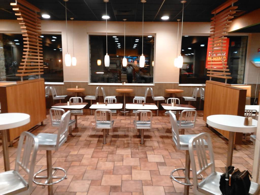 McDonalds | cafe | 2584 N Susquehanna Trail, Shamokin Dam, PA 17876, USA | 5707432240 OR +1 570-743-2240