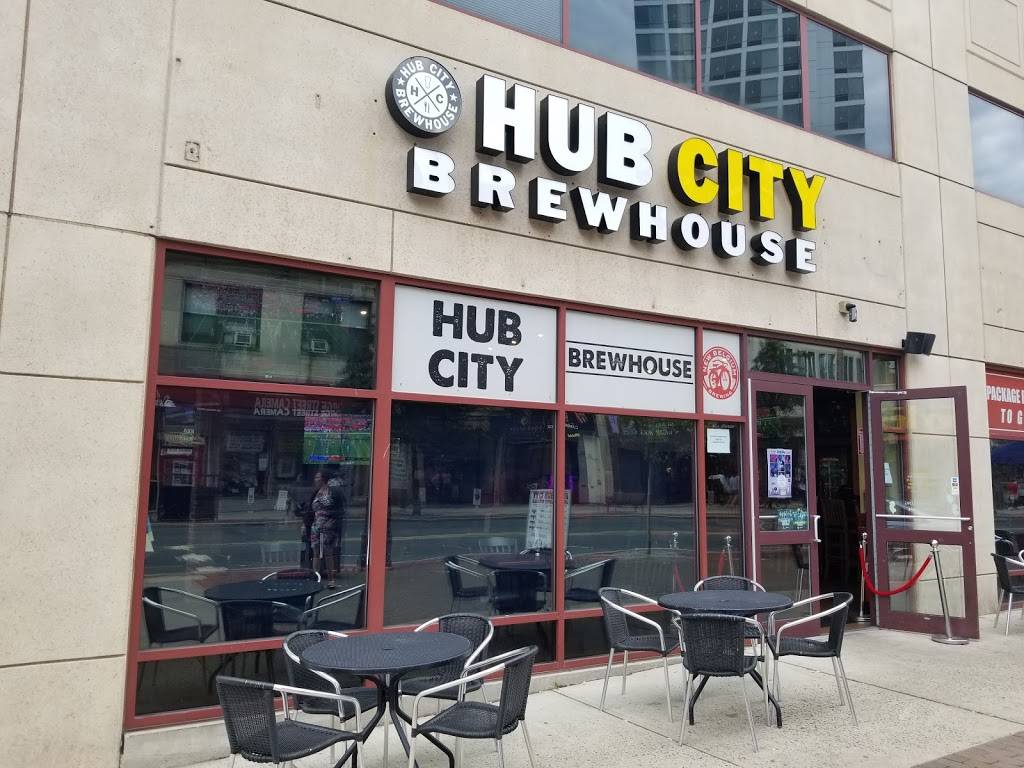 Hub City Brewhouse | restaurant | 335 George St, New Brunswick, NJ 08901, USA | 7325431804 OR +1 732-543-1804