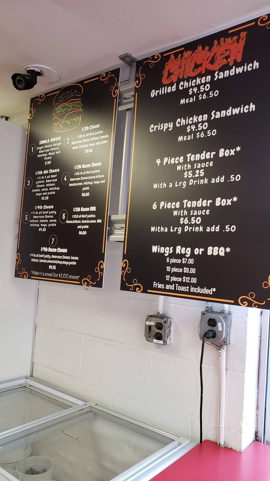 J & W Ice Cream and Grill | restaurant | 25621 Gratiot Ave, Roseville, MI 48066, USA | 5868722320 OR +1 586-872-2320