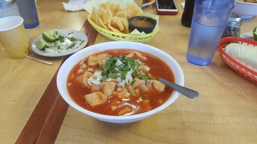 El Menudazo Mexican food | restaurant | 3100 E Lake Mead Blvd # 18, North Las Vegas, NV 89030, USA | 7029449706 OR +1 702-944-9706