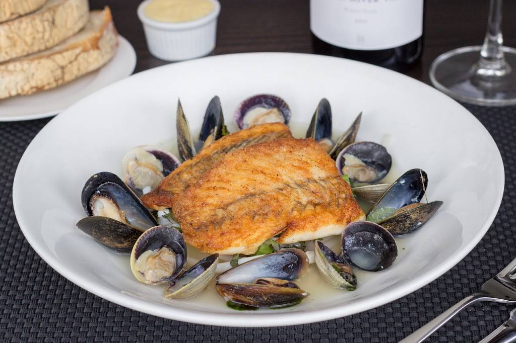 Market Bistro | restaurant | 519 N Broadway, Jericho, NY 11753, USA | 5165131487 OR +1 516-513-1487