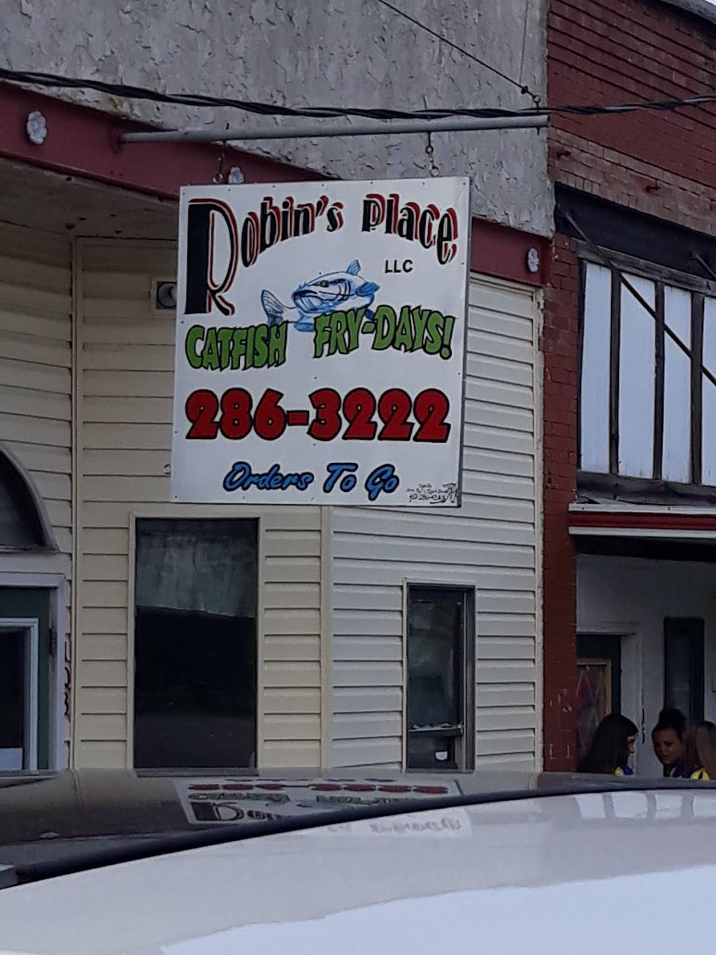 Robins Place | restaurant | 110 Main St, Stoutland, MO 65567, USA | 4172863222 OR +1 417-286-3222