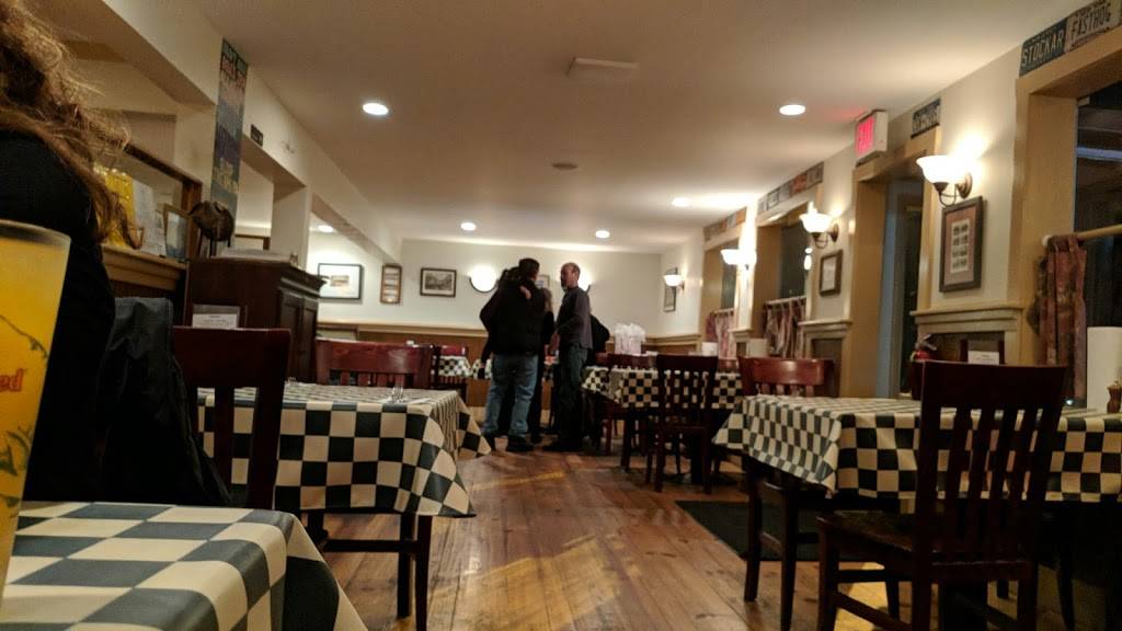 Barnstormer Barbeque | restaurant | 1076 Rte 9W, Fort Montgomery, NY 10922, USA | 8454460912 OR +1 845-446-0912