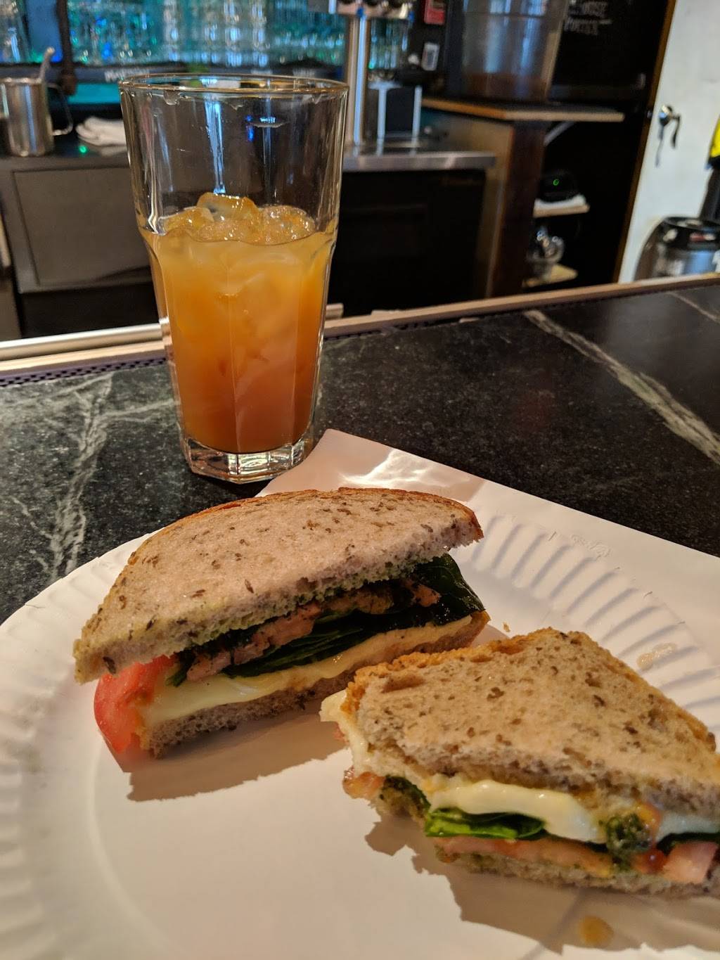 Riverwalk Cafe and Music Bar | cafe | 35 Railroad Square, Nashua, NH 03064, USA | 6035780200 OR +1 603-578-0200