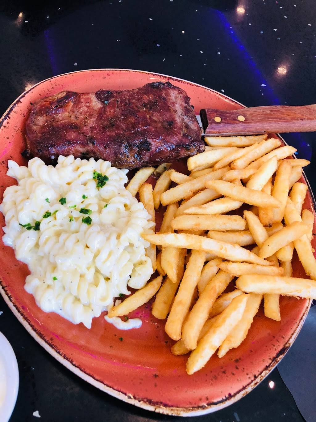 Amira’s Halal Steakhouse | restaurant | 412 S Broadway, Hicksville, NY 11801, USA | 5165974812 OR +1 516-597-4812