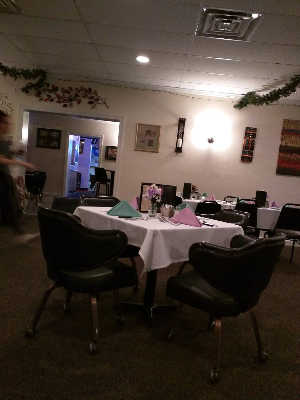 Chives | restaurant | 2355 S Union Ave, Alliance, OH 44601, USA | 3308299955 OR +1 330-829-9955