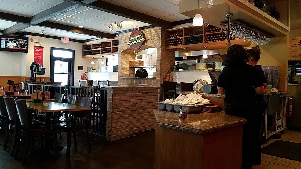 Flippers Pizzeria | meal delivery | 986 Alverez Ave, Lady Lake, FL 32159, USA | 3527501919 OR +1 352-750-1919