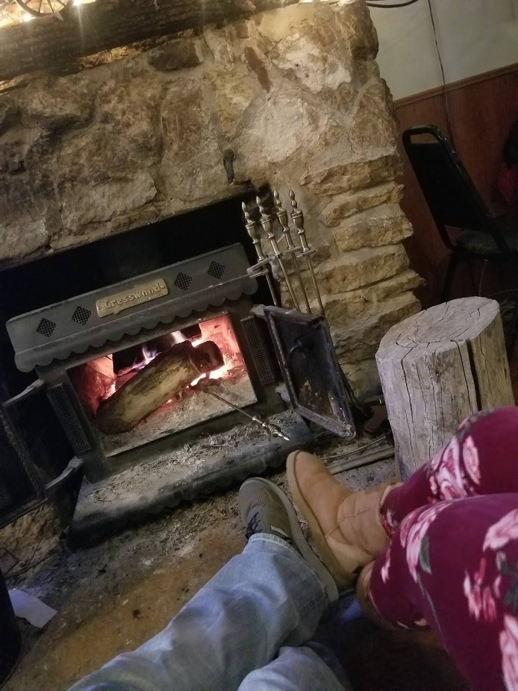 Mikes Brownstone Pizza and Bar | restaurant | 108 Church St, Troy Grove, IL 61372, USA | 8155386000 OR +1 815-538-6000