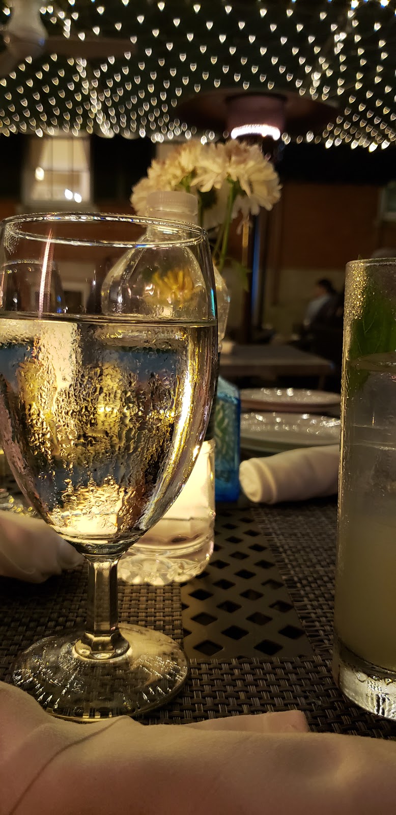 Nantucket Tap Room | restaurant | 29 Broad St, Nantucket, MA 02554, USA | 5082282117 OR +1 508-228-2117