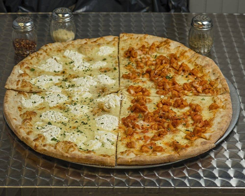 New House of Pizza | restaurant | 840 Main St, Hackensack, NJ 07601, USA | 2013421571 OR +1 201-342-1571