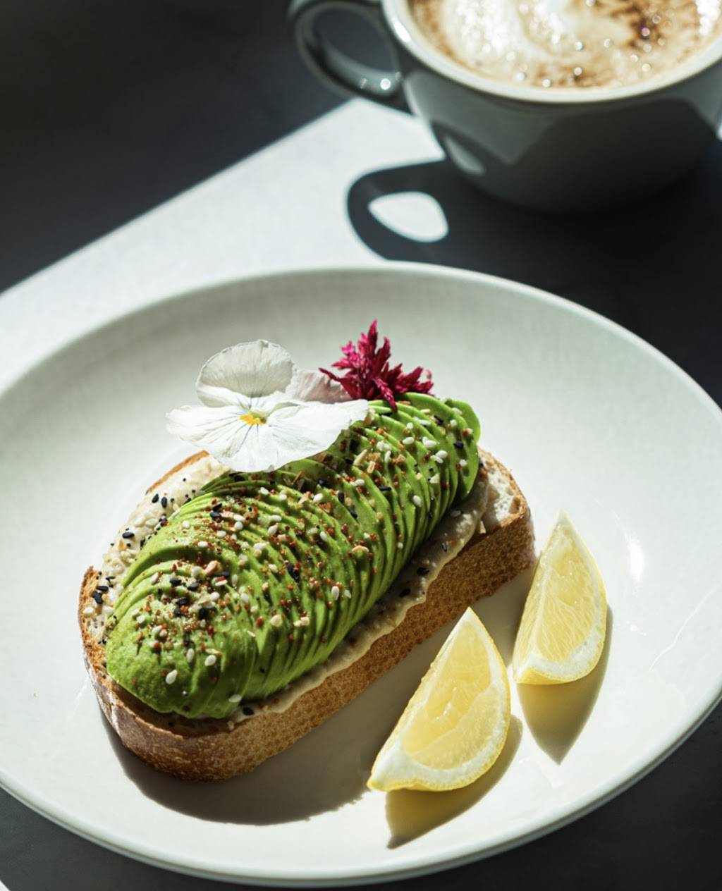 Twisted St. Cafe | bakery | 2320 Lombard St, San Francisco, CA 94123, USA | 4155795950 OR +1 415-579-5950