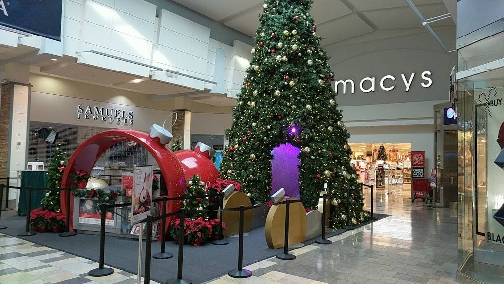 Westfield Oakridge | shopping mall | 925 Blossom Hill Rd, San Jose, CA 95123, USA | 4085782912 OR +1 408-578-2912