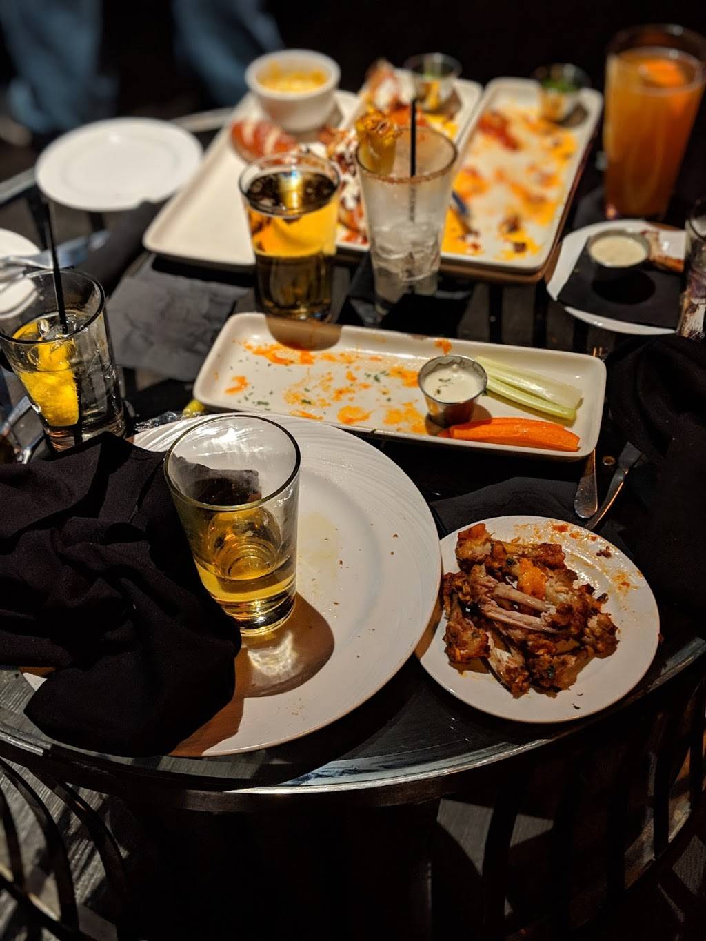 Modern Round | restaurant | 8320 W Mariners Way, Peoria, AZ 85382, USA | 6233886900 OR +1 623-388-6900