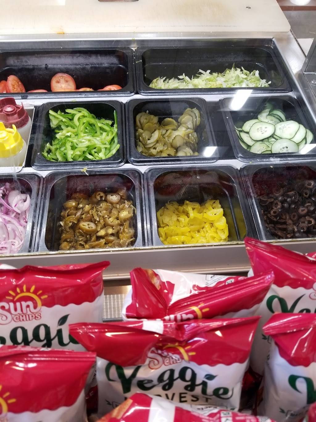 Subway | restaurant | 808 S Priest Dr, Tempe, AZ 85281, USA | 4805570897 OR +1 480-557-0897