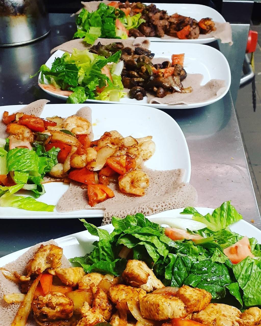 Caffe Utopia & Bar | restaurant | 410 E Glebe Rd, Alexandria, VA 22305, USA | 5719705588 OR +1 571-970-5588