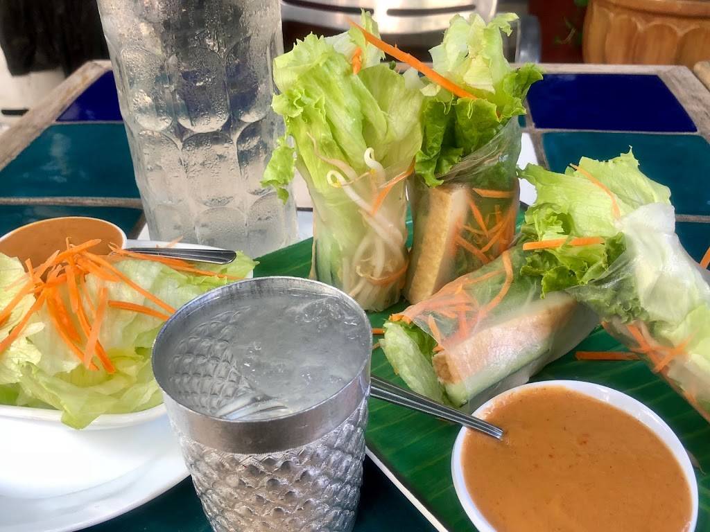 Leela Thai Restaurant | restaurant | 1737 Silver Lake Blvd, Los Angeles, CA 90026, USA | 3236606622 OR +1 323-660-6622