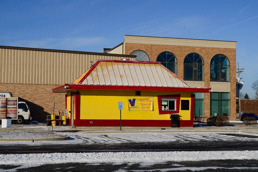 Jimmys Dog House | restaurant | 217 Ogden Ave, Westmont, IL 60559, USA | 6309638203 OR +1 630-963-8203