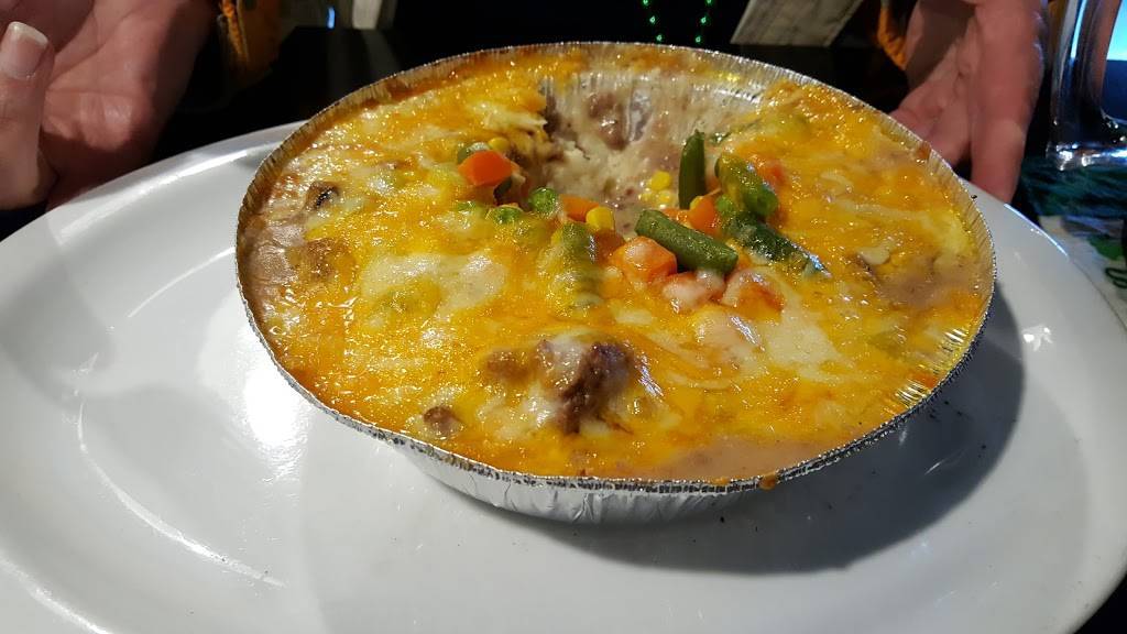 Village Inn | restaurant | 212 W Center St, Linwood, MI 48634, USA | 9896975261 OR +1 989-697-5261