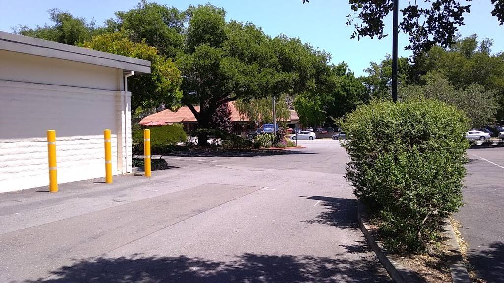 La Pinata Restaurant | restaurant | 940 7th St, Novato, CA 94945, USA | 4158921471 OR +1 415-892-1471