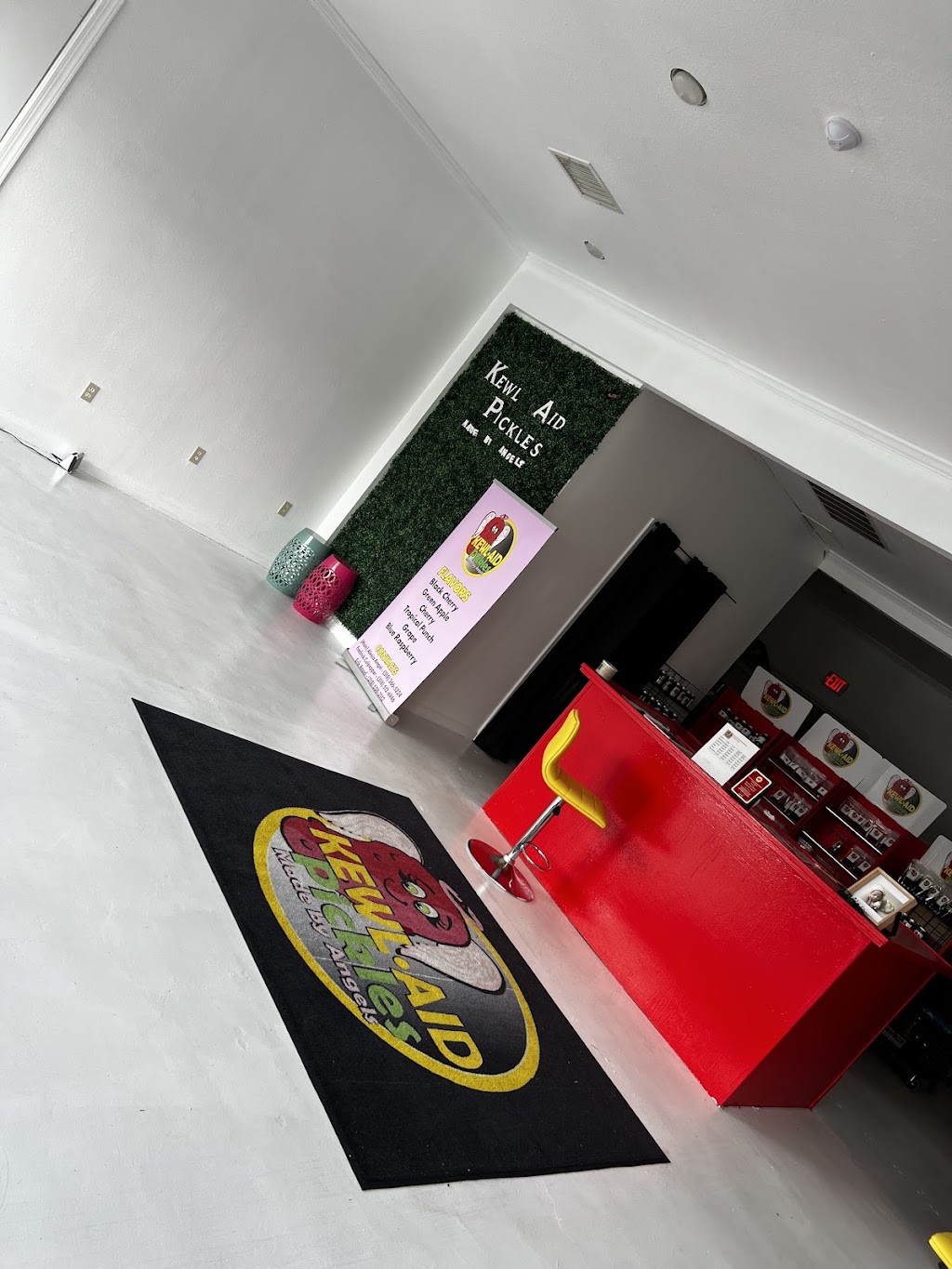 Kewl Aid Pickles Made By Angels | restaurant | 1608 Winnsboro Road, Monroe, LA 71202, USA | 3183665224 OR +1 318-366-5224