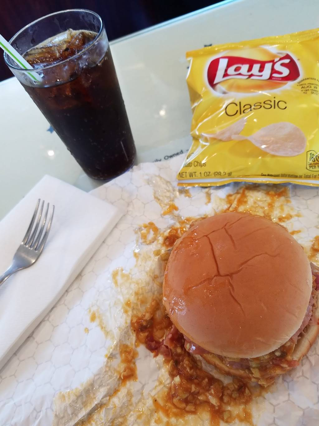 US 31 Bar-B-Q | restaurant | 151 W Muskegon Ave, Muskegon, MI 49440, USA | 2317223948 OR +1 231-722-3948